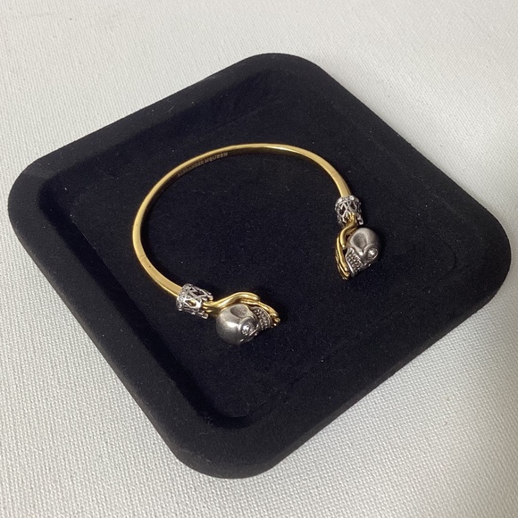 Alexander McQueen Gold Skull Bracelet - Picture 1 of 3